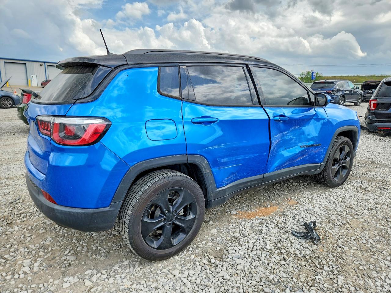 2019 Jeep Grand cher VIN 3C4NJDBB0KT689455 photo 3