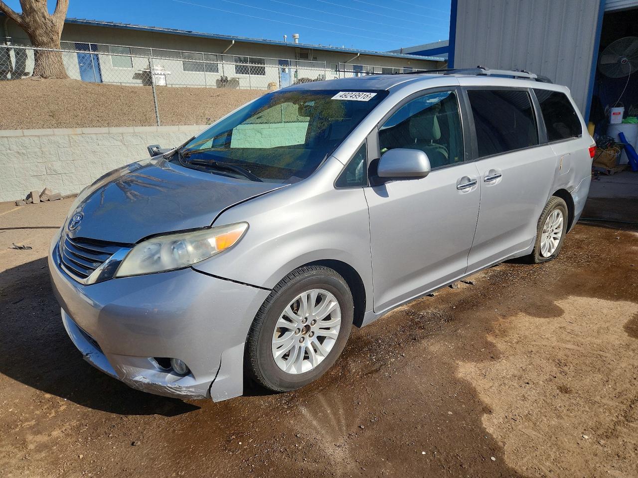 2015 Sienna VIN 5TDYK3DC5FS678168 photo 1