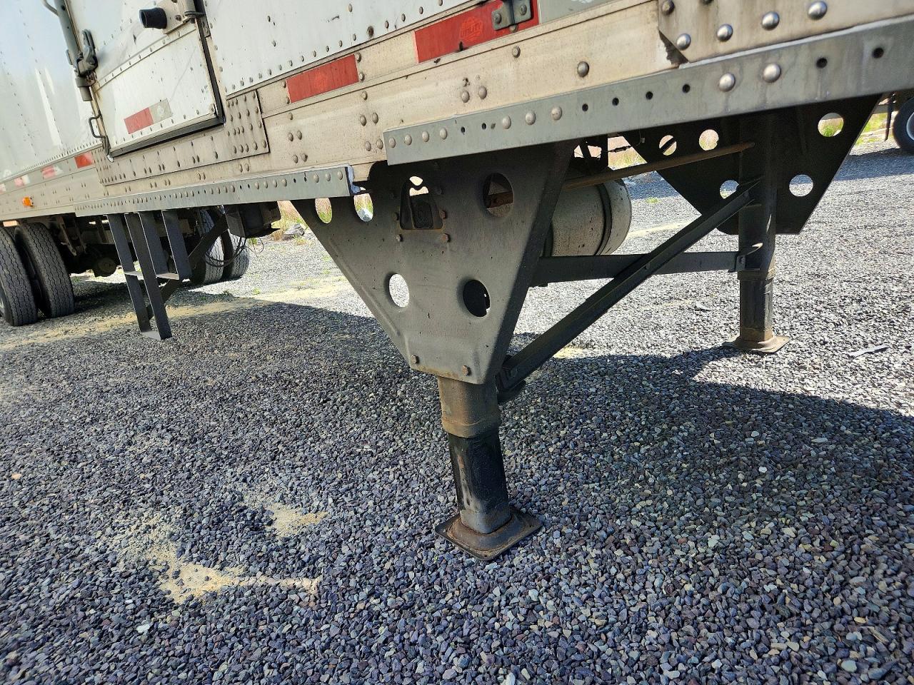 2015 UTILITY All models VIN 1UYVS248XFM408343 photo 9