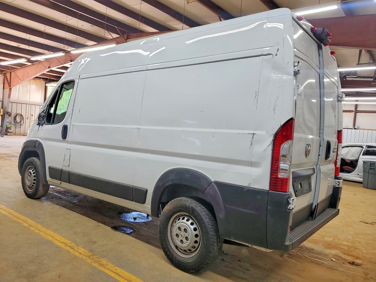 2024 Ram Promaster VIN 3C6LRVCG7RE125209 photo 2