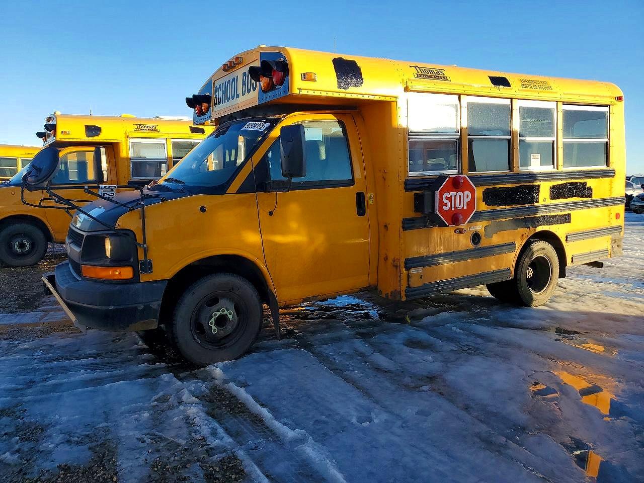2010 CHEV Express VIN 1GB6G2AG0A1165267 photo 1