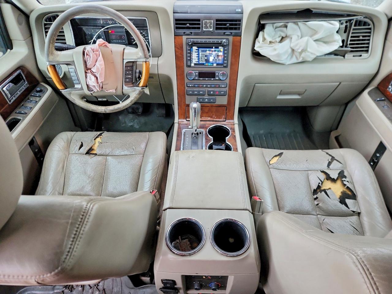 2013 Lincoln Navigator VIN 5LMJJ3J55DEL08991 photo 8