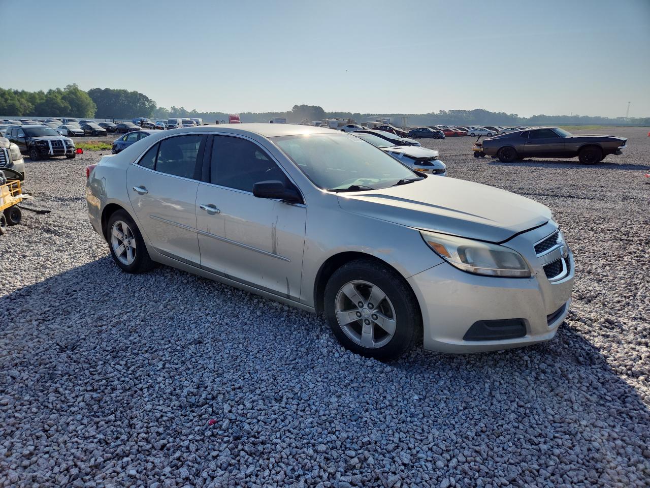 2013 Chevrolet Malibu VIN 1G11B5SA8DF212559 photo 4