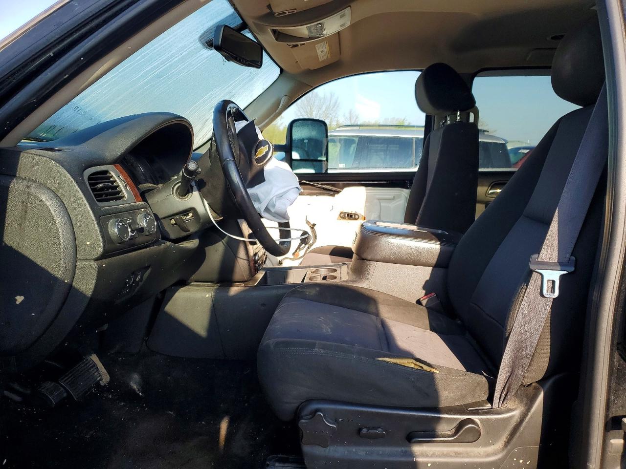 2011 Chevrolet Suburban VIN 1GNWKLEG6BR122928 photo 7