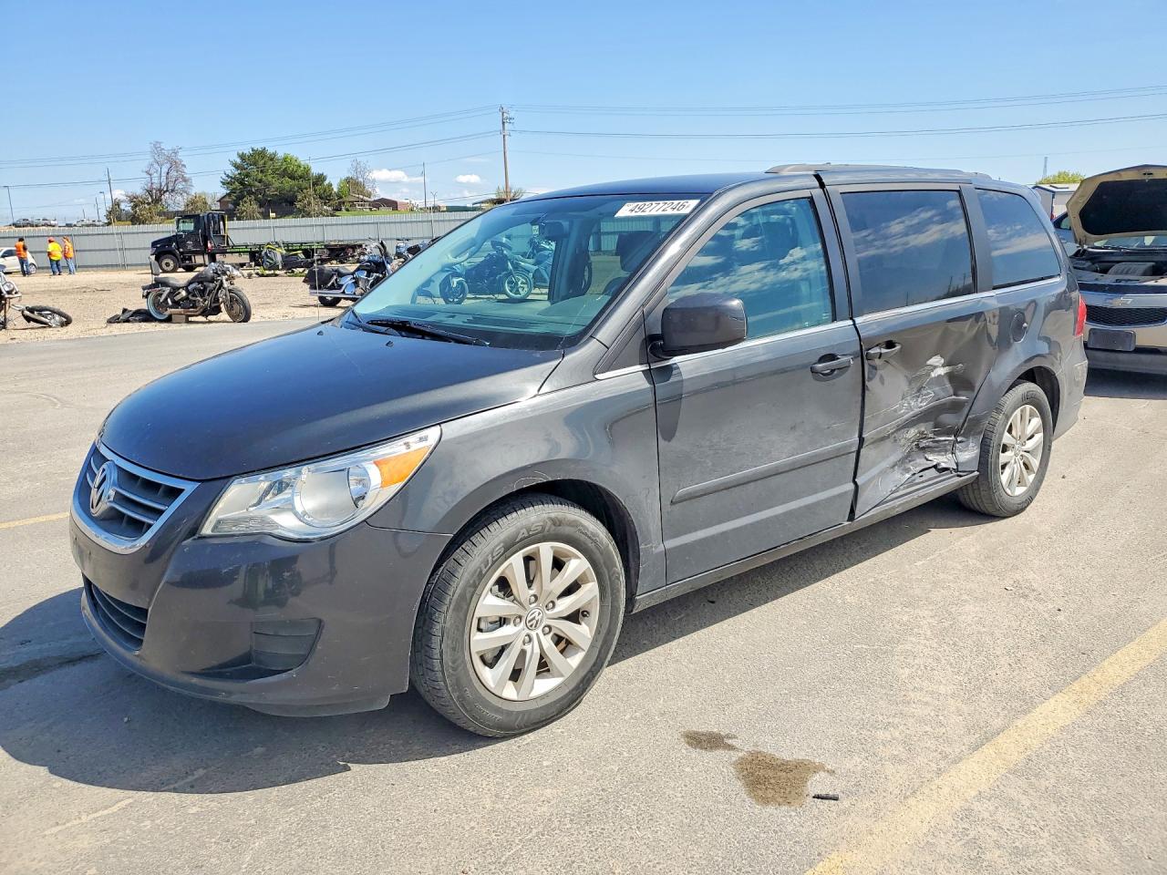 2012 Volkswagen All models VIN 2C4RVABG2CR294133 photo 1