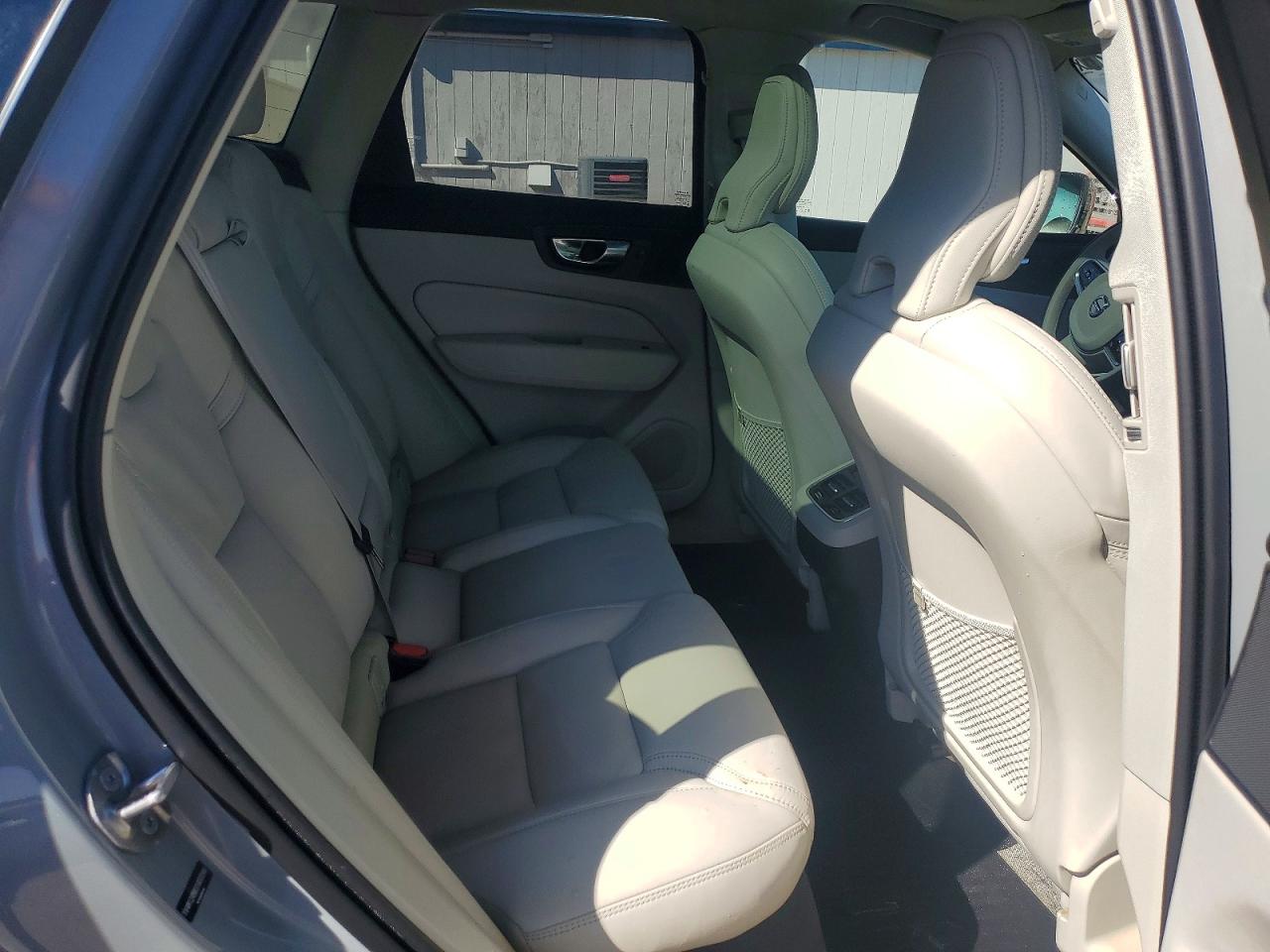 2025 Volvo Xc60 VIN YV4M12RM0S1033266 photo 11