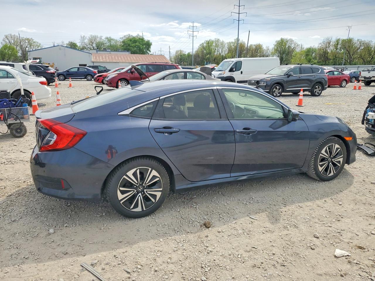 2018 HONDA Civic VIN JHMFC1F7XJX012241 photo 3