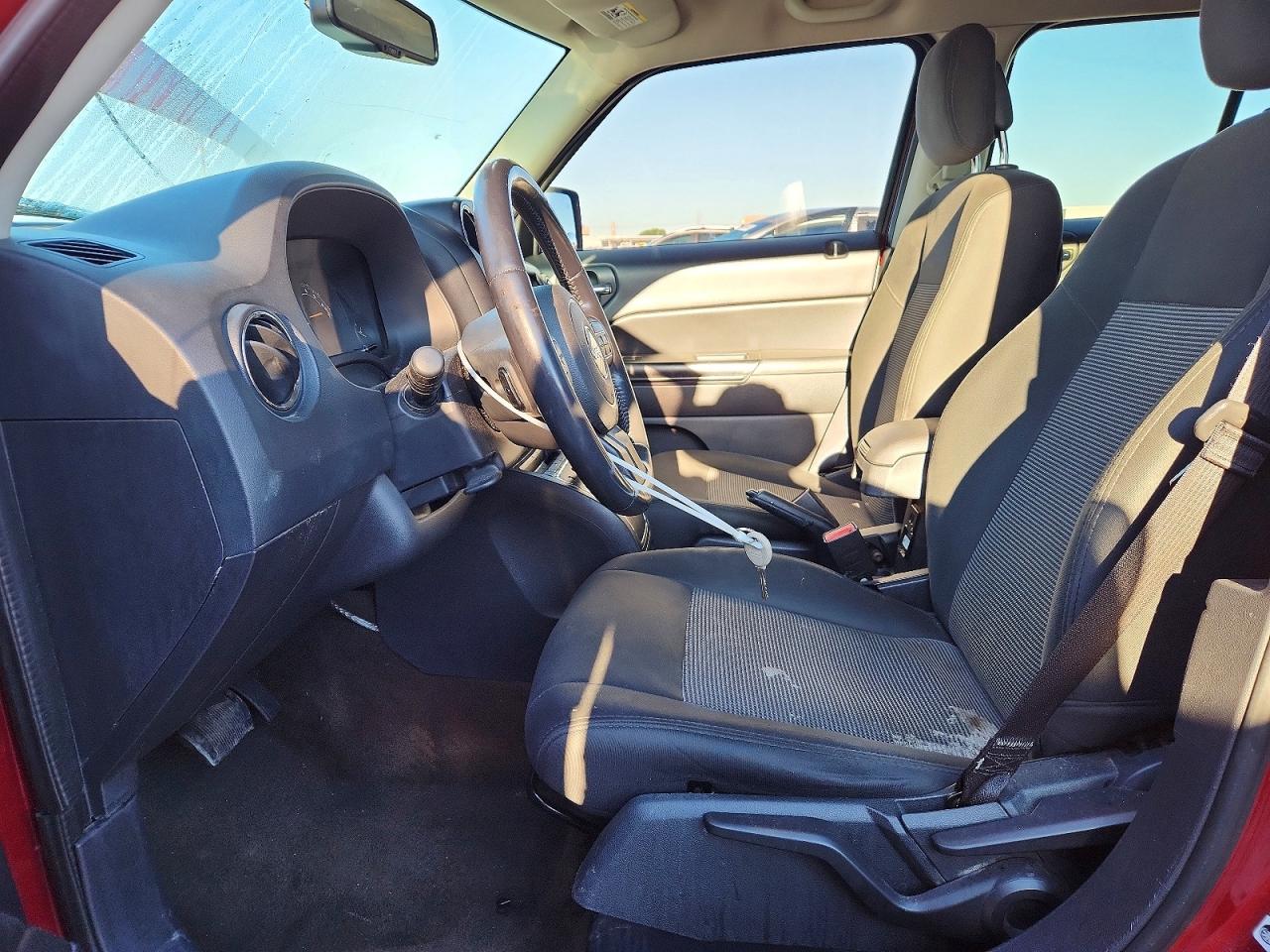 2014 Jeep Patriot VIN 1C4NJPFB0ED645249 photo 7