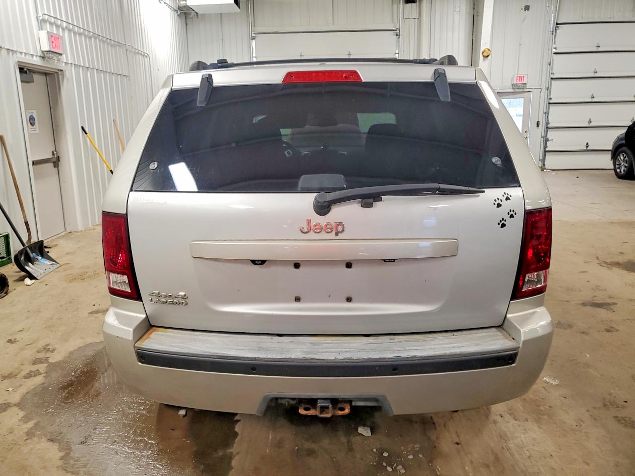 2010 Jeep Cherokee VIN 1J4PR4GK7AC117460 photo 6