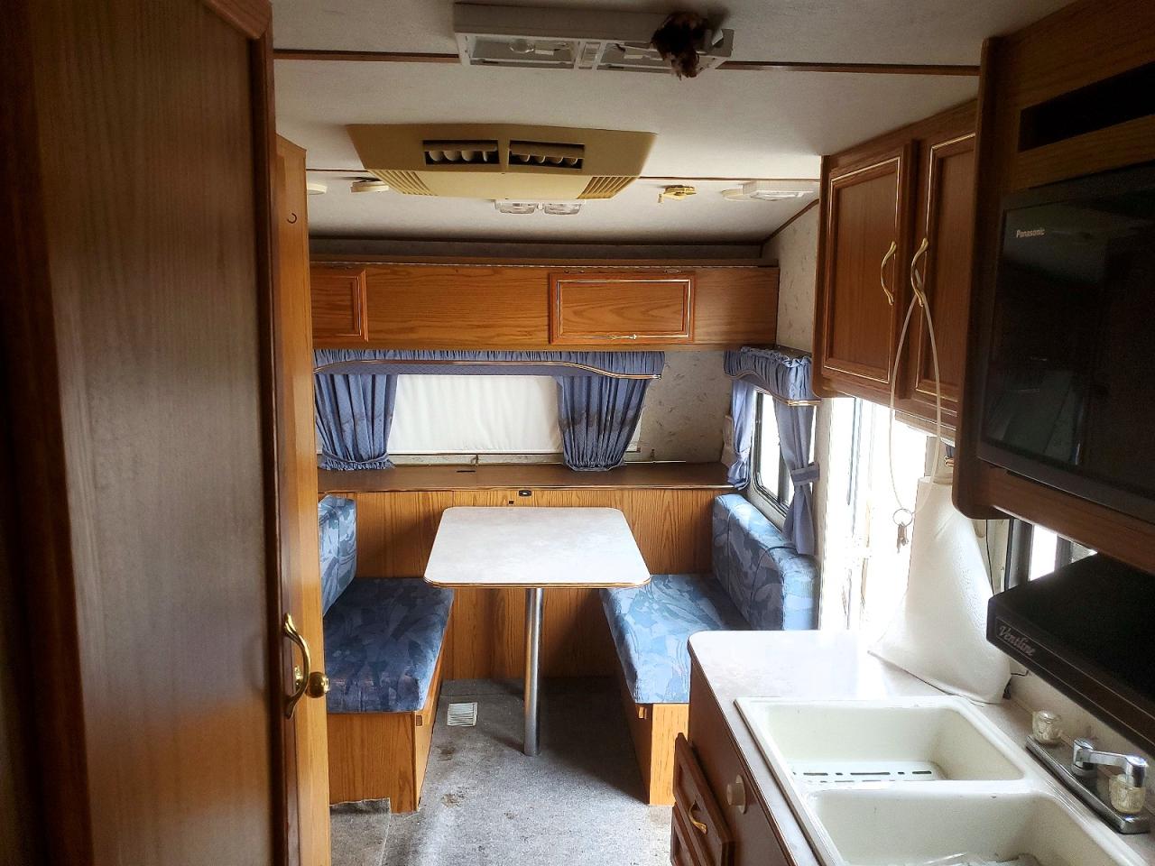 1995 JAYCO All models VIN 1UJBJ02KXS51B0382 photo 5