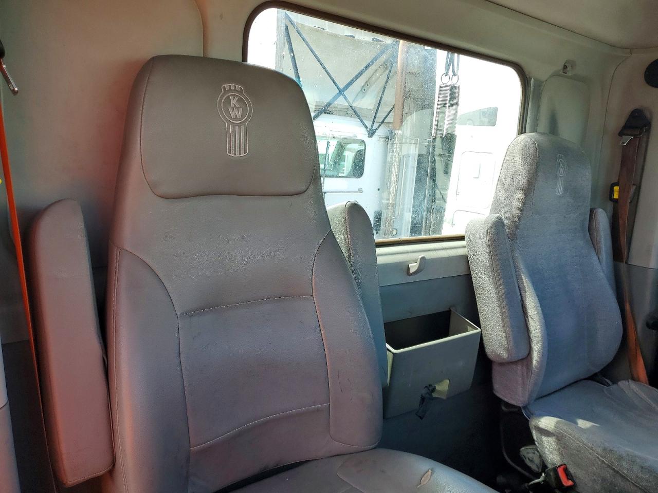 2015 KENWORTH All other VIN 1XKYD49X9FJ443608 photo 6