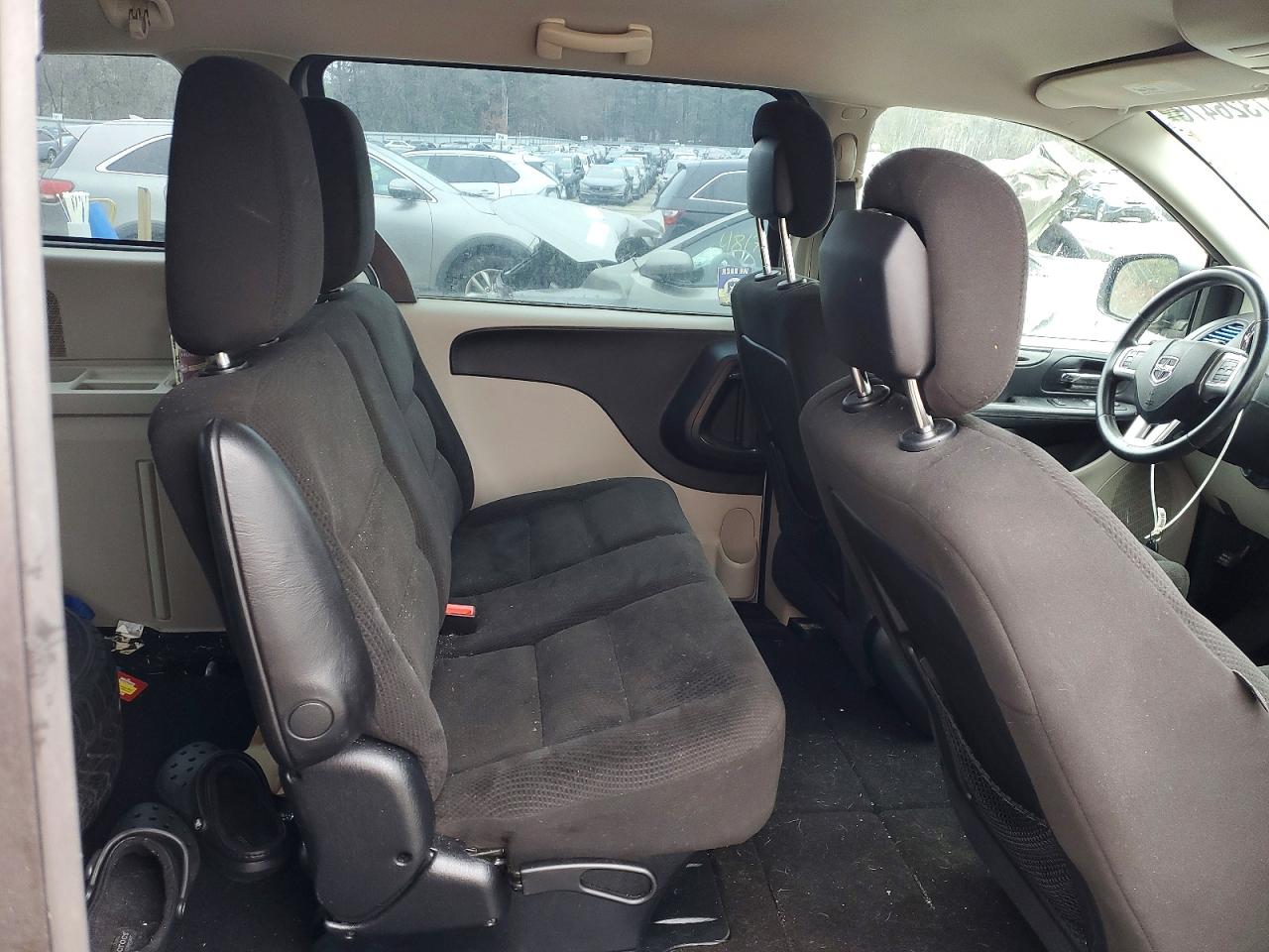 2016 DODG Caravan VIN 2C4RDGBGXGR378518 photo 11