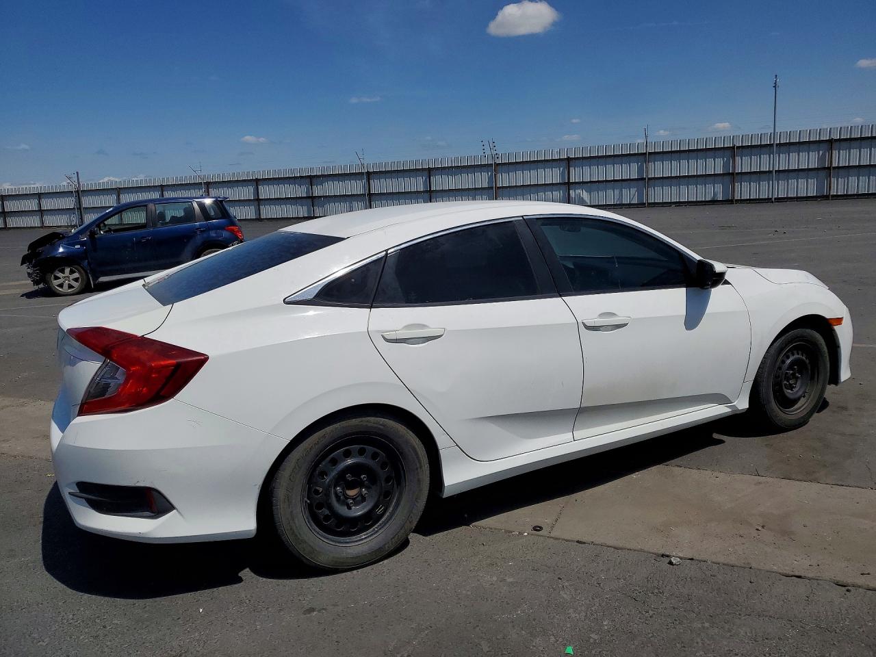 2016 Honda Civic VIN 2HGFC2F57GH510711 photo 3
