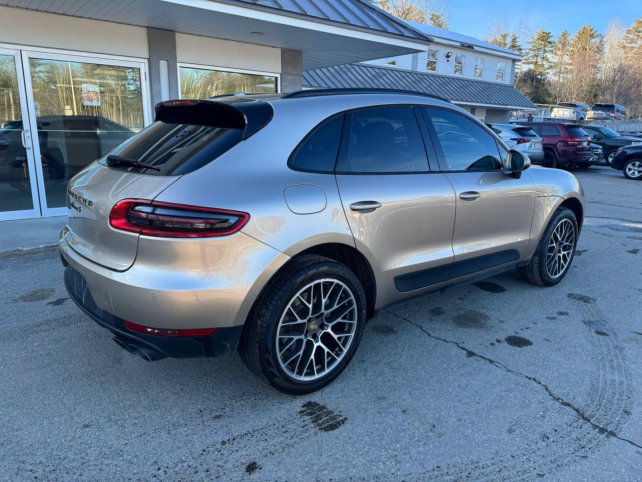 2015 Porsche Macan VIN WP1AB2A54FLB56620 photo 4