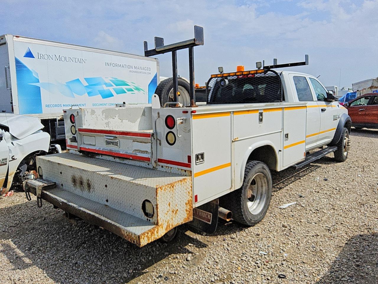 2017 Ram 5500 VIN 3C7WRNEL9HG676893 photo 3