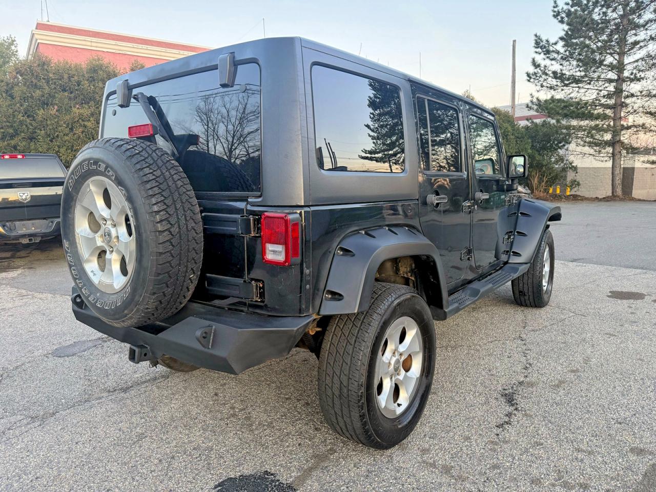 2013 Jeep Wrangler / VIN 1C4BJWFG0DL516764 photo 4