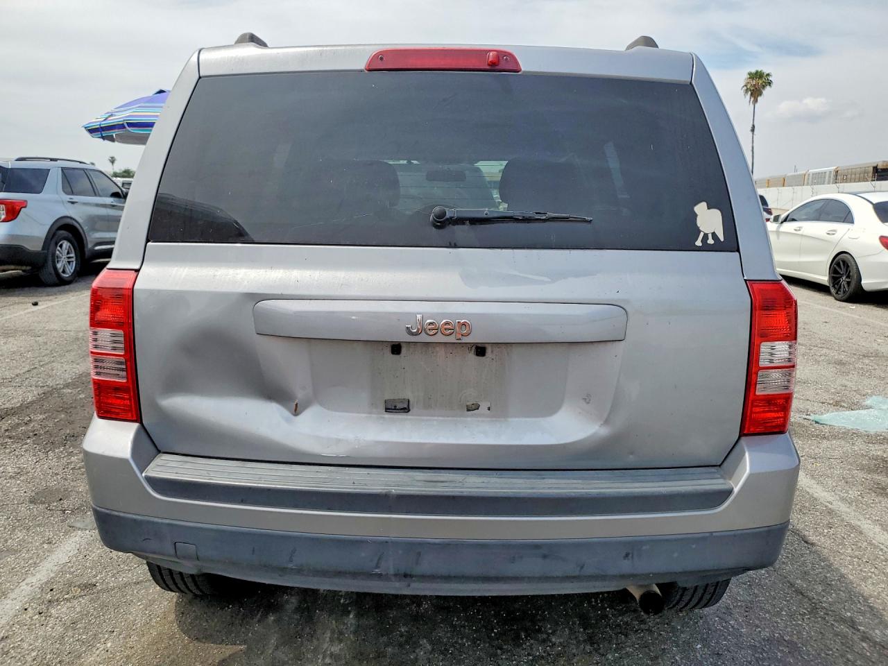 2015 Jeep Patriot VIN 1C4NJPBA0FD285740 photo 6