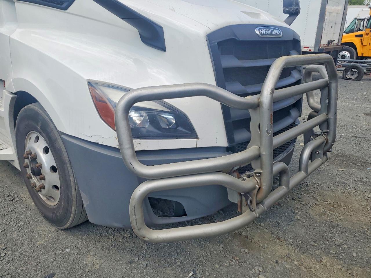 2020 FREIGHTLINER All other VIN 3AKJHHDR2LSLS3468 photo 9