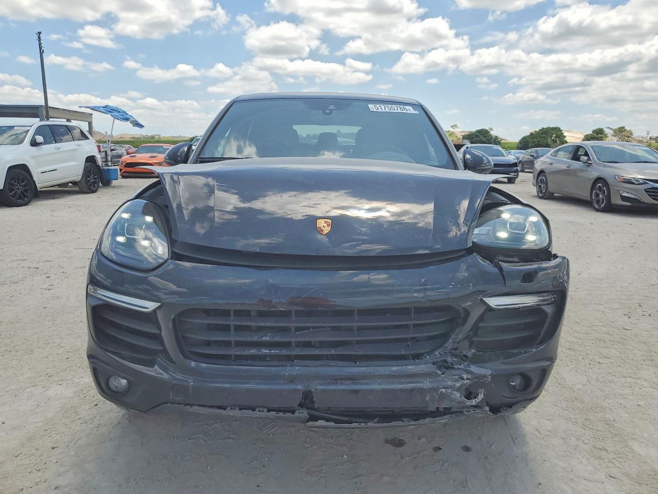 2017 Porsche Cayenne VIN WP1AE2A23HLA69534 photo 5