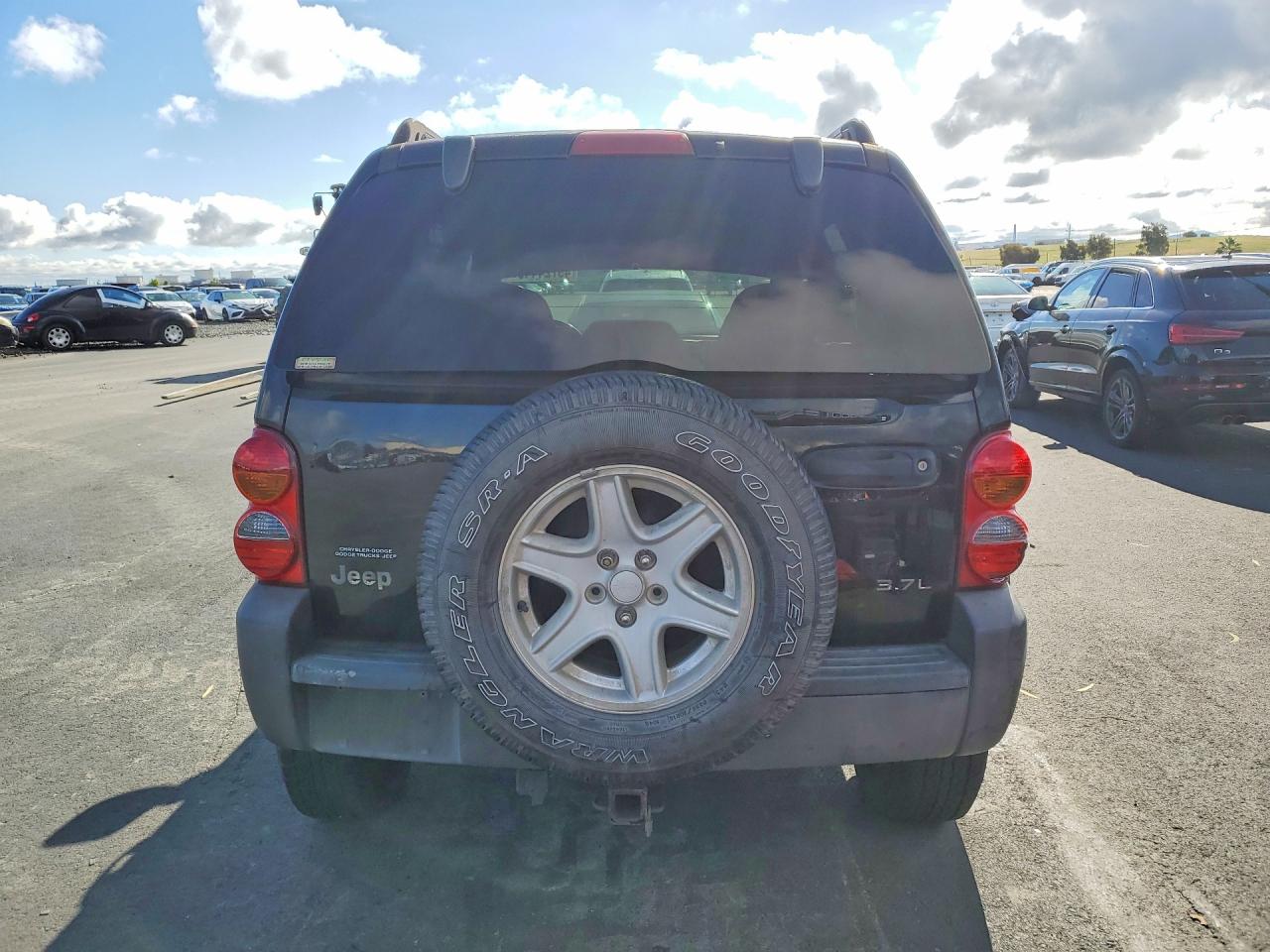 2002 JEEP Liberty VIN 1J4GL48K22W274183 photo 6