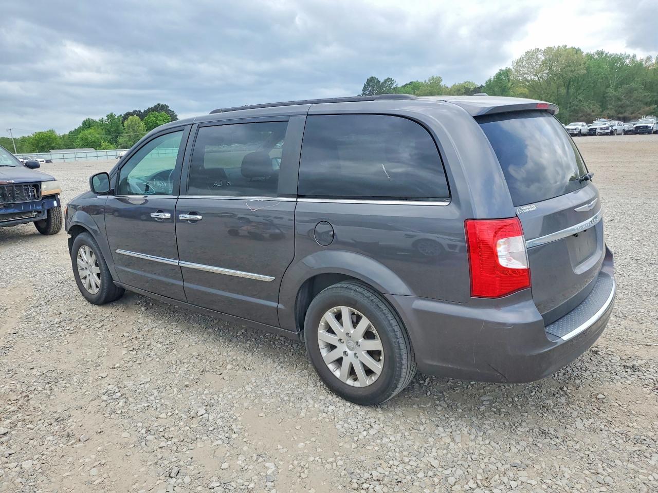 2015 Chrysler Minivan VIN 2C4RC1BG6FR754646 photo 2
