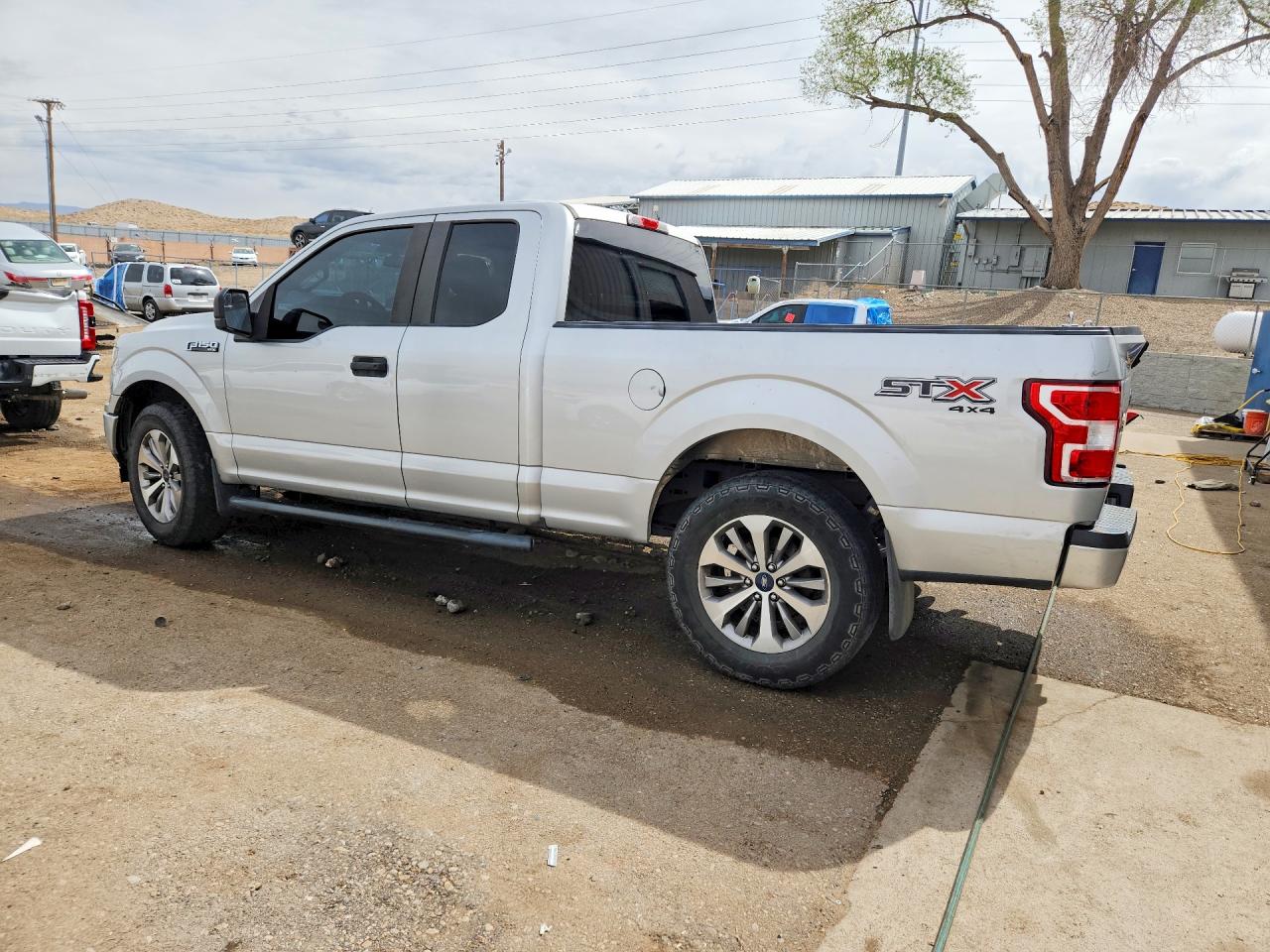 2018 Ford F150 VIN 1FTEX1EP5JKD40392 photo 2