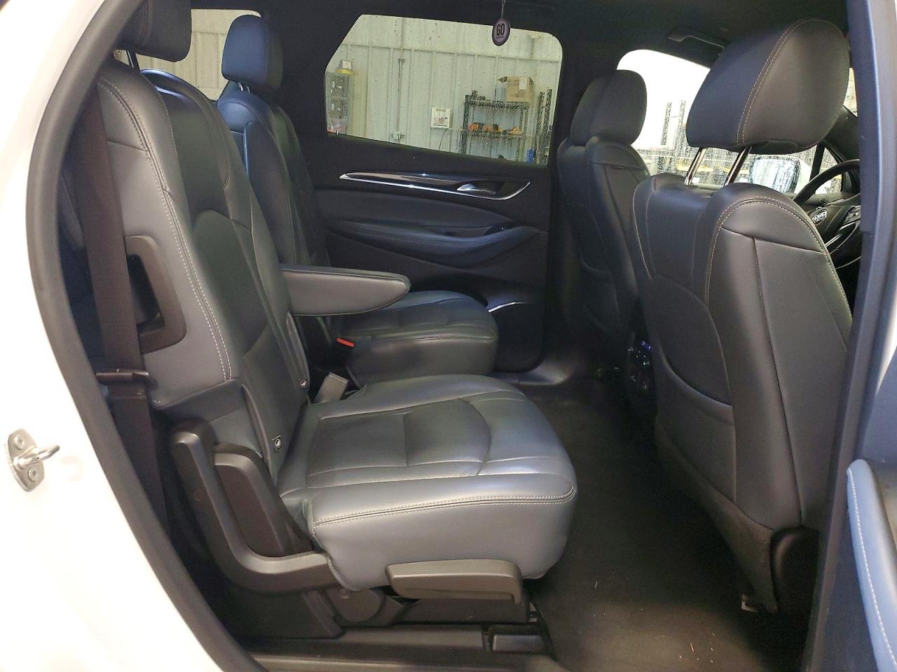 2022 Buick Enclave VIN 5GAERCKW9NJ134295 photo 11