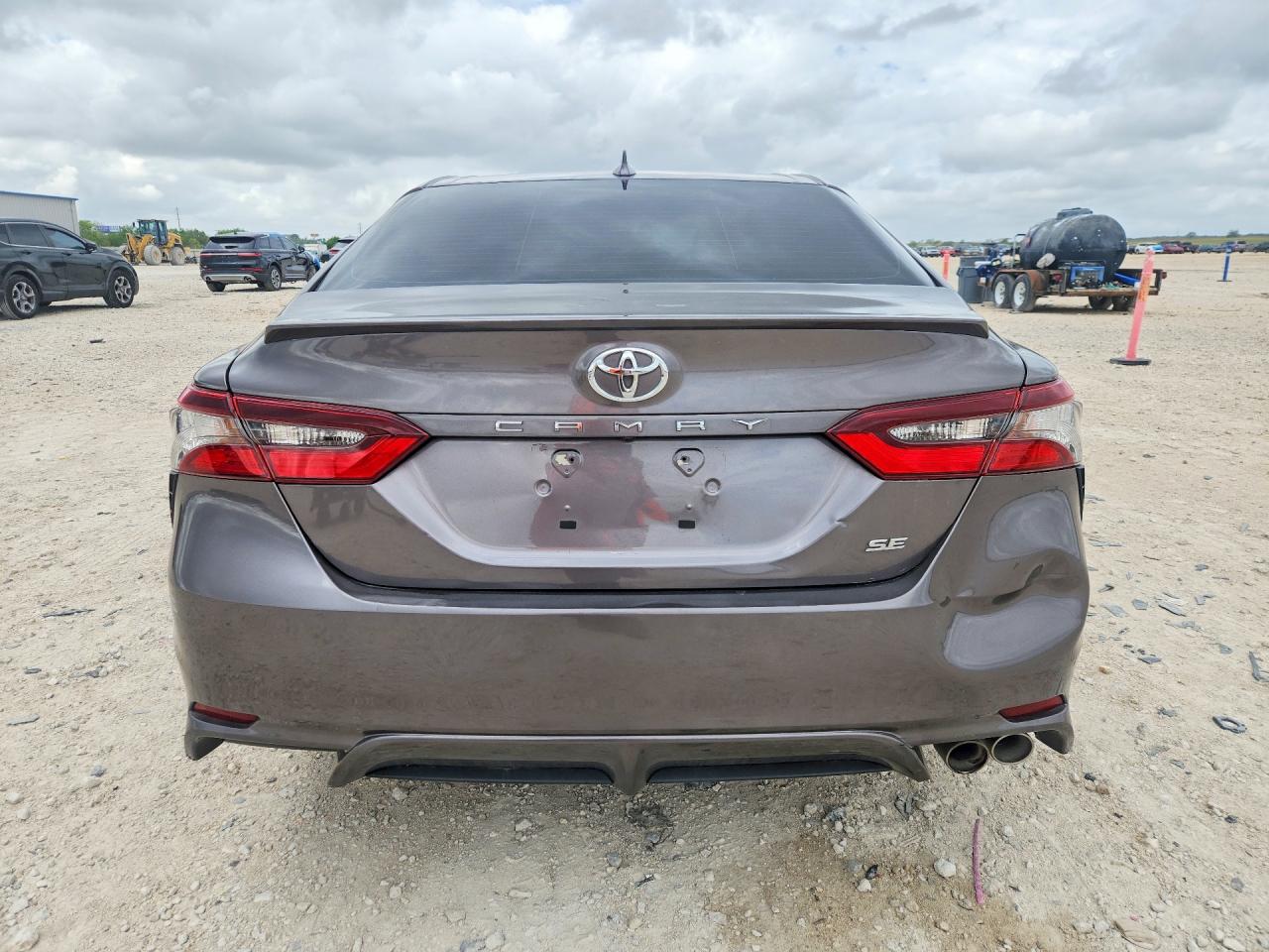 2022 TOYOTA Camry VIN 4T1G11AK3NU060755 photo 6