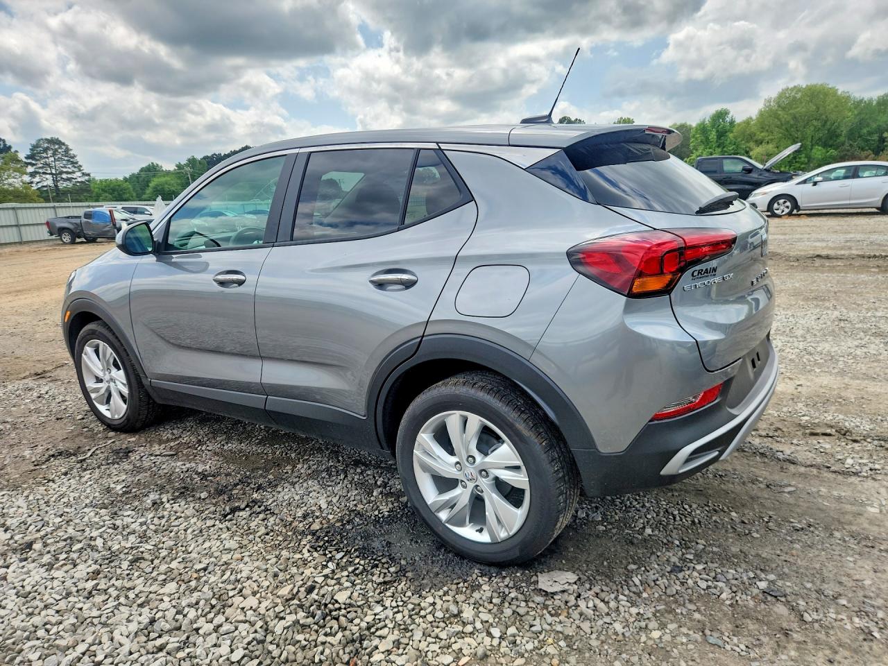 2026 Buick Encore VIN KL4AMBSLXTB069079 photo 2