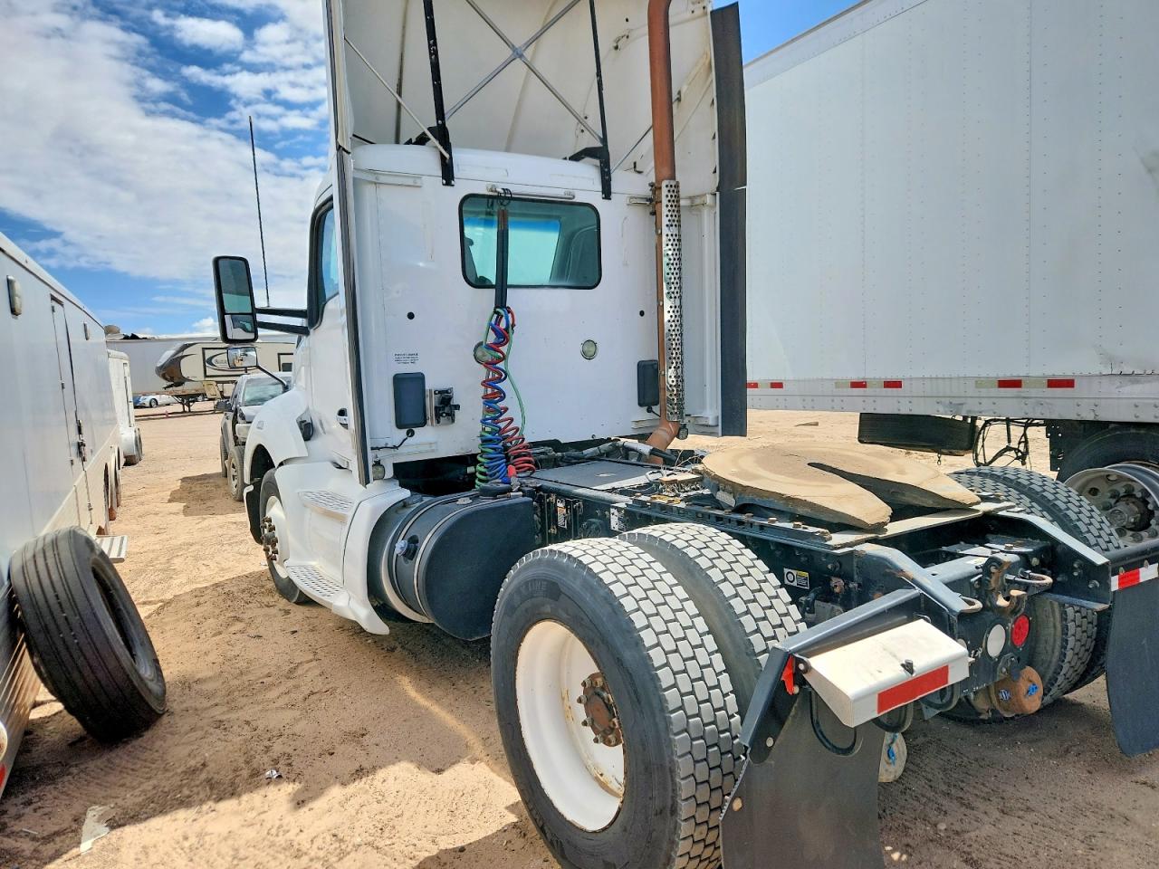 2015 KENWORTH All other VIN 1XKYA48X7FJ443729 photo 3