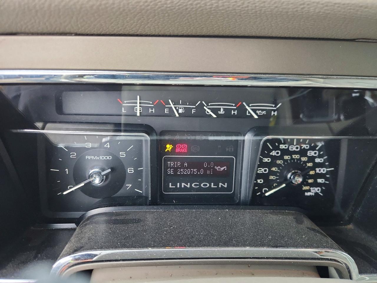 2013 Lincoln Navigator VIN 5LMJJ3J55DEL08991 photo 9