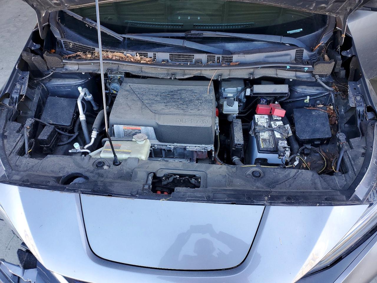 2018 NISSAN Leaf VIN 1N4AZ1CP1JC303853 photo 11