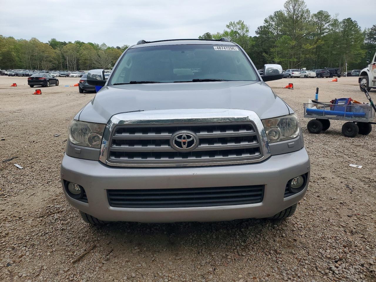 2014 Toyota Sequoia VIN 5TDJW5G11ES093243 photo 5