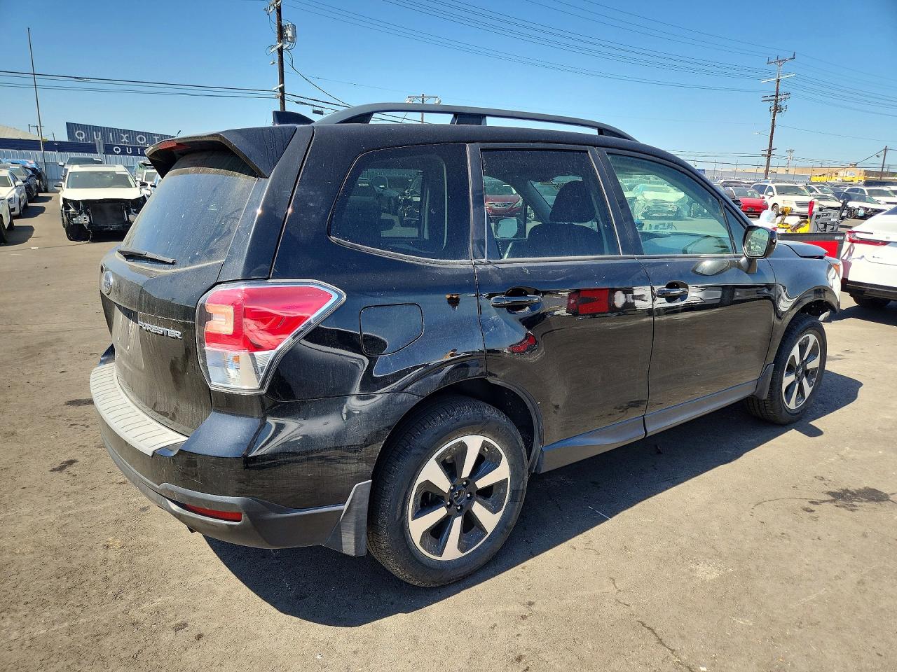 2018 Subaru Forester VIN JF2SJAECXJH471737 photo 3