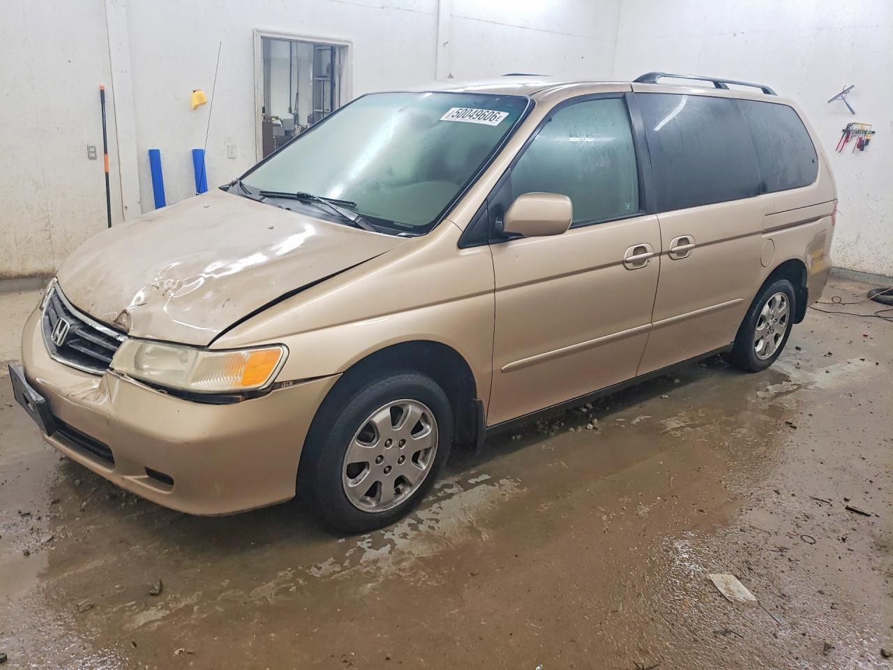 2002 Honda Odyssey VIN 2HKRL18612H578191 photo 1