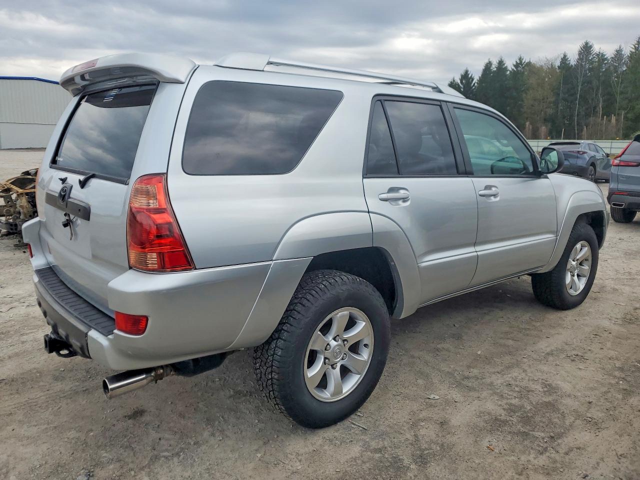 2005 Toyota 4runner VIN JTEBT14R850045818 photo 3