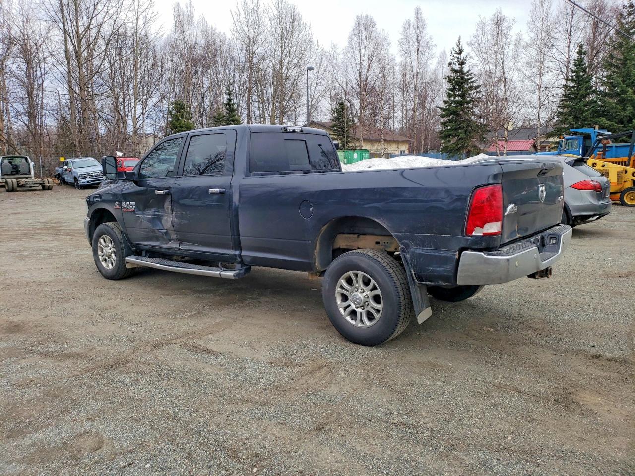 2016 Ram 2500 VIN 3C6UR5JLXGG380054 photo 2