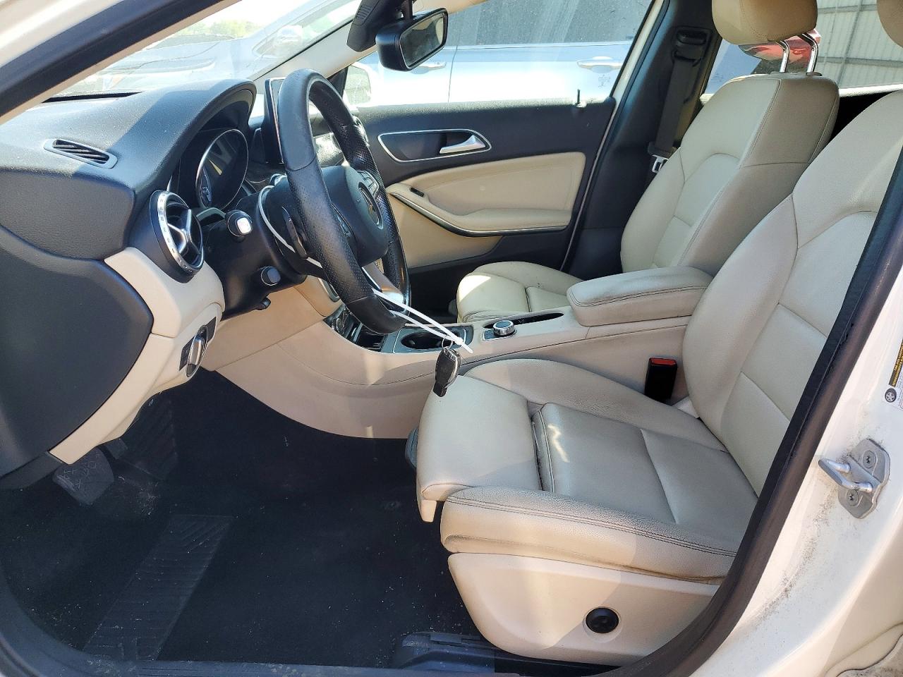 2016 Mercedes Gla-class VIN WDCTG4EB0GJ219372 photo 7