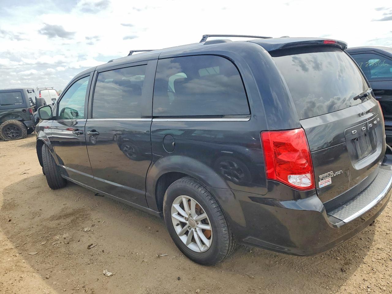 2020 Dodge Caravan VIN 2C4RDGCG1LR152893 photo 2