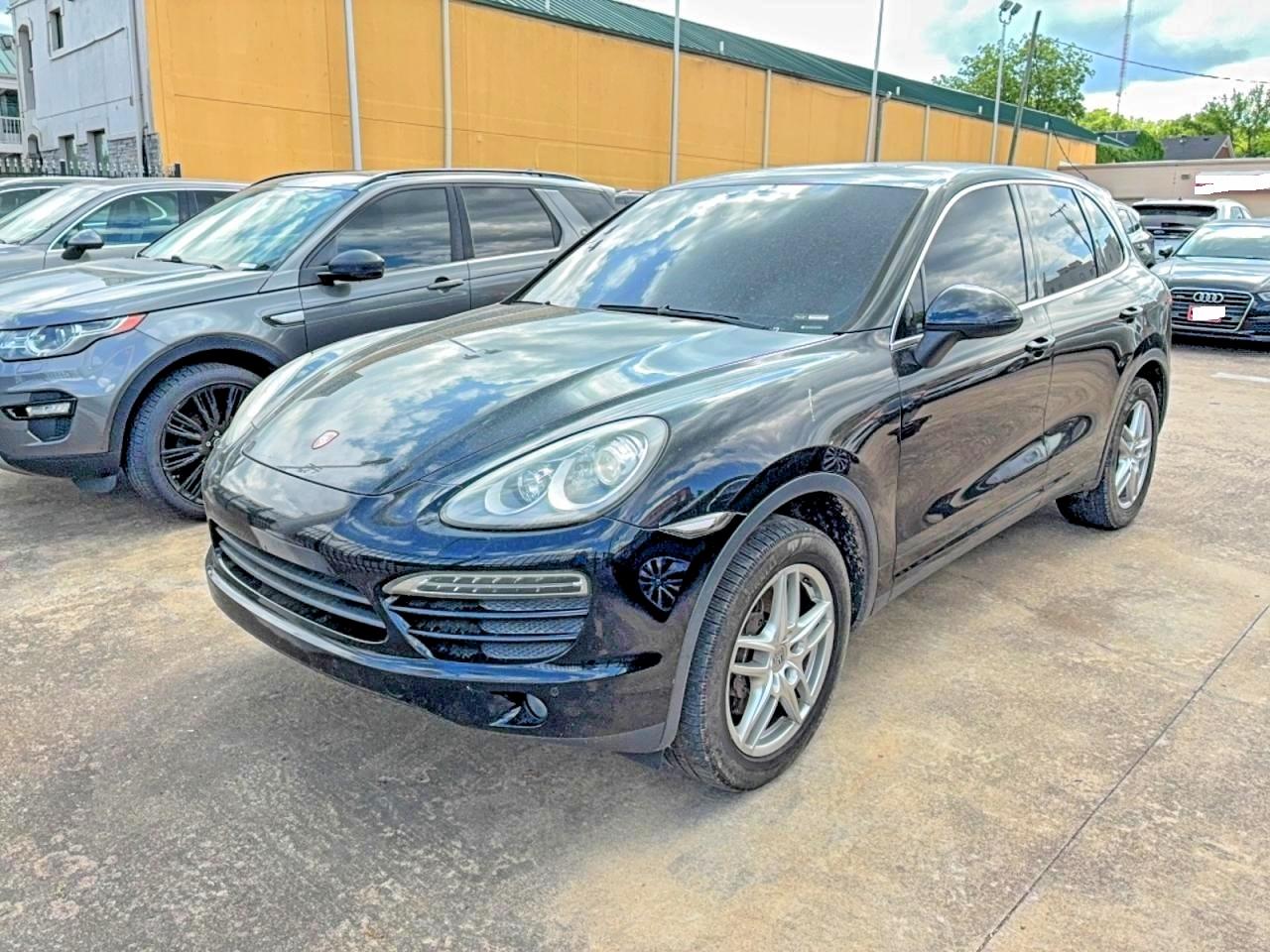 2014 Porsche Cayenne VIN WP1AA2A25ELA95222 photo 2