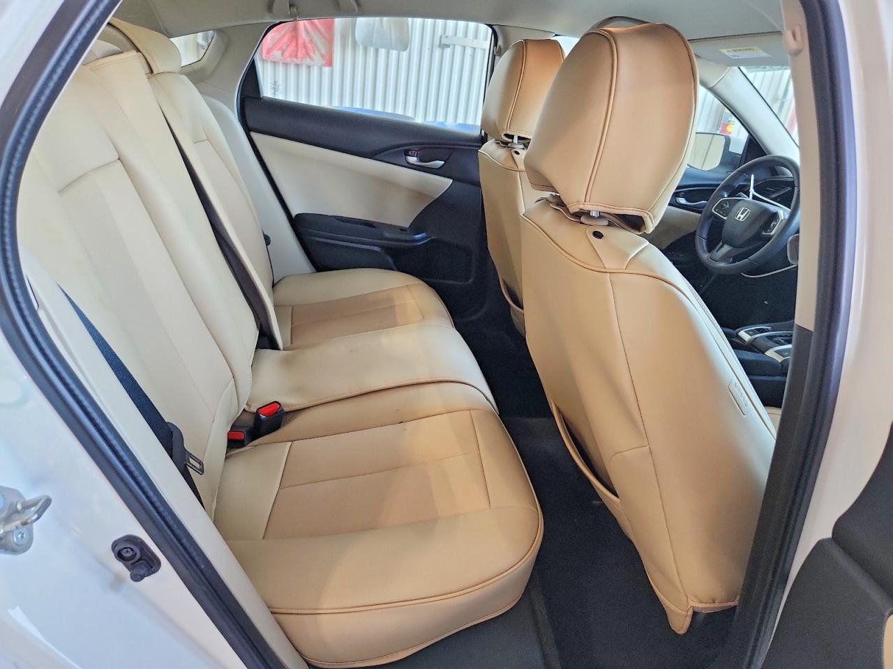 2018 Honda Civic VIN 2HGFC2F57JH586694 photo 10
