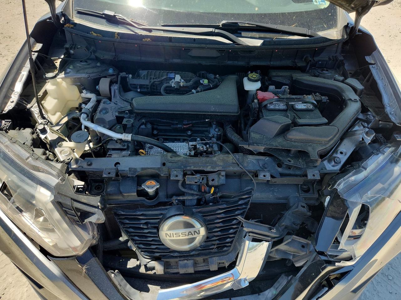 2018 Nissan Rogue VIN KNMAT2MT1JP562428 photo 12