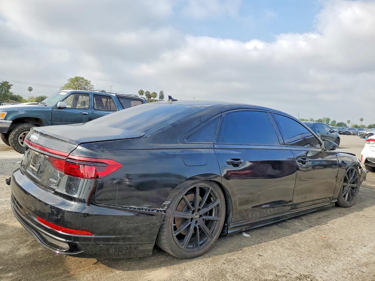 2023 Audi A8 VIN WAULDAF82PN013119 photo 3