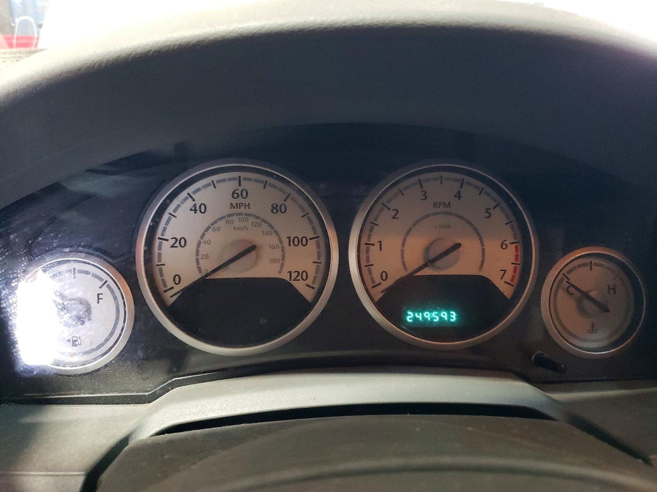 2008 CHRYSLER Minivan VIN 2A8HR44H18R123641 photo 9