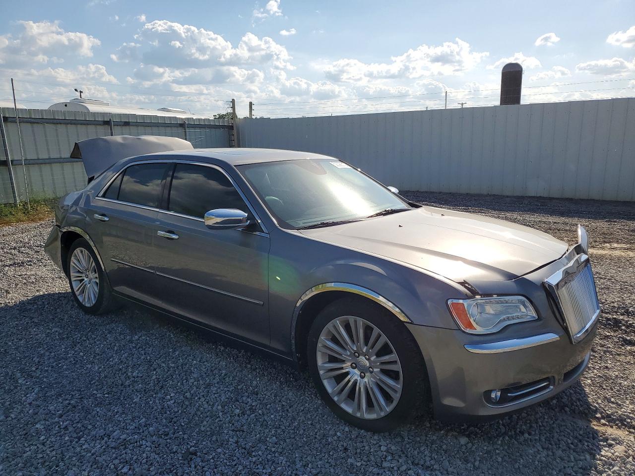 2011 CHRYSLER 300 VIN 2C3CA6CT9BH559472 photo 4