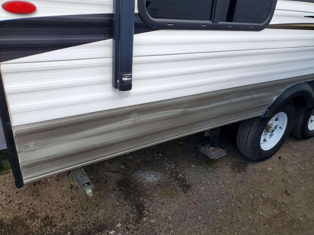 2018 JAYCO All models VIN 1UJBJ0BL8J75Z0101 photo 9
