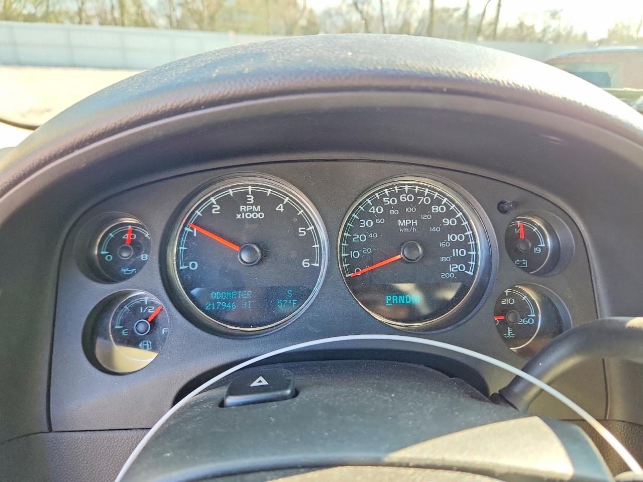 2010 GMC Yukon VIN 1GKUKCE03AR254521 photo 9