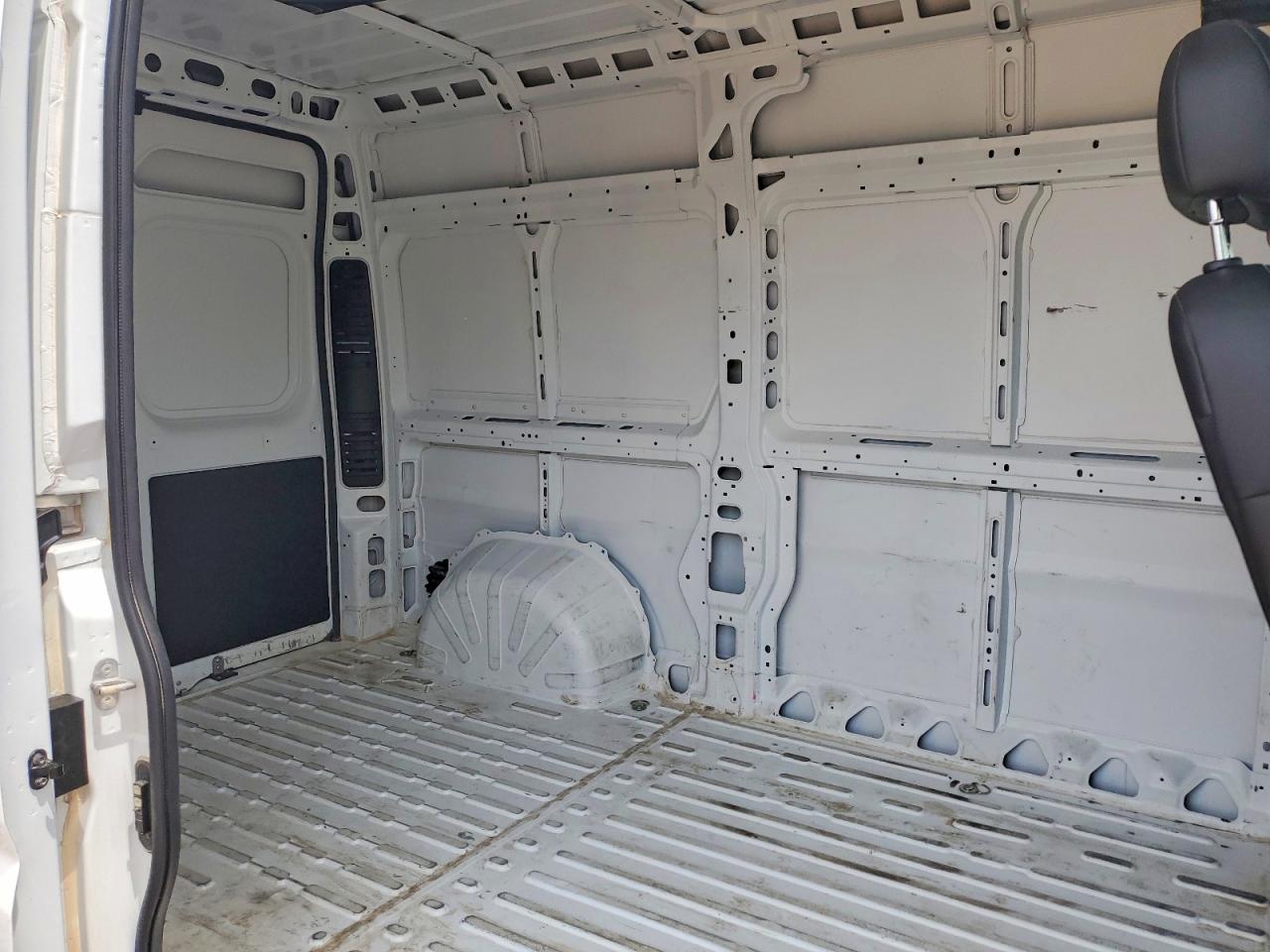2025 Ram Promaster VIN 3C6LRVCGXSE511998 photo 11