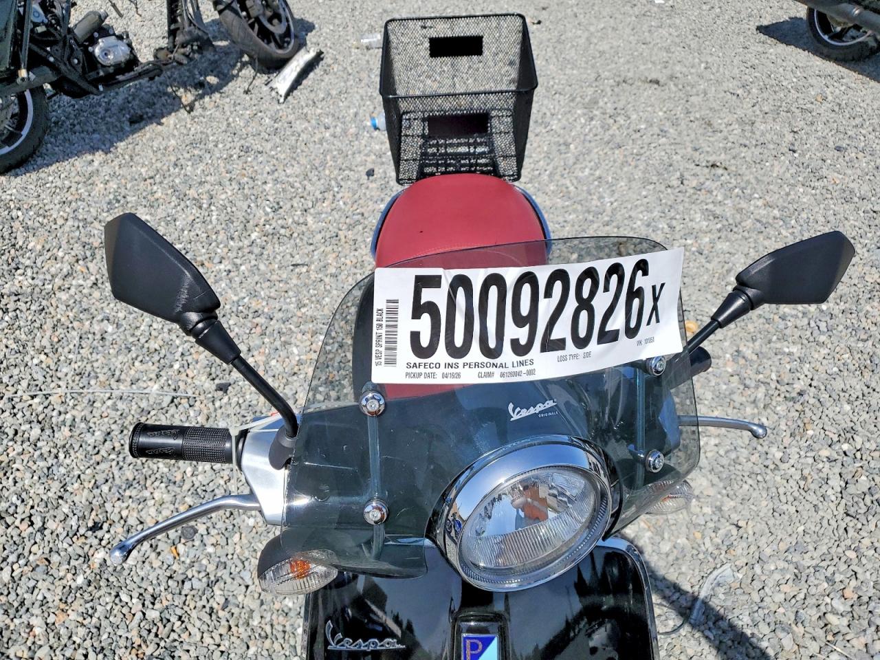 2015 Vespa Scooter VIN ZAPM818GXF5101851 photo 5