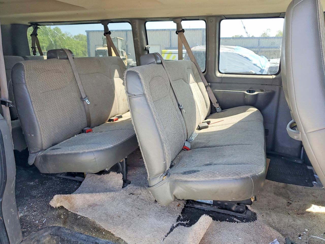 2020 Chevrolet Express VIN 1GAZGPFG3L1172269 photo 11